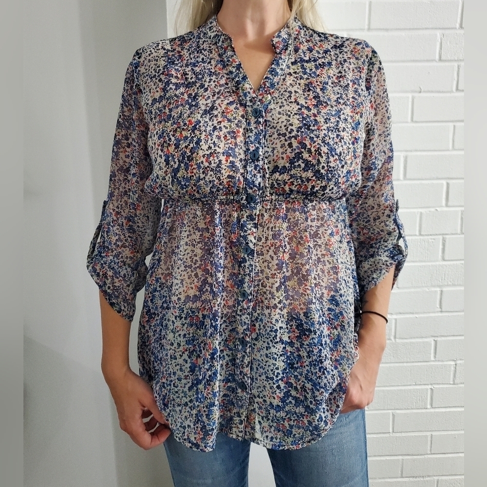 Ditsy Flowy Floral white, blue, red Boho button down 3/4 sleeve blouse size xs